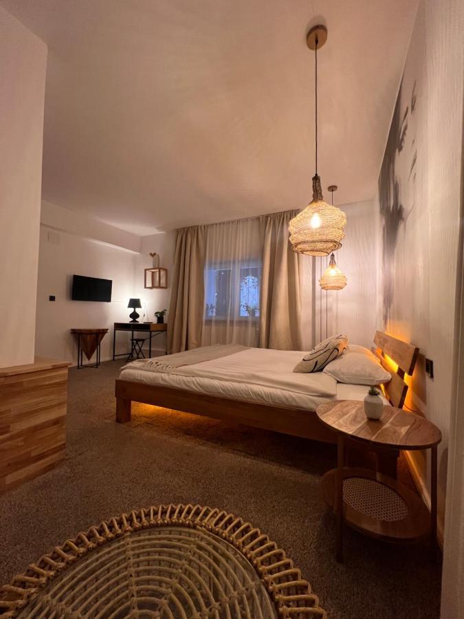 Shard Boutique Hotel-Adult Only ブラショフ エクステリア 写真