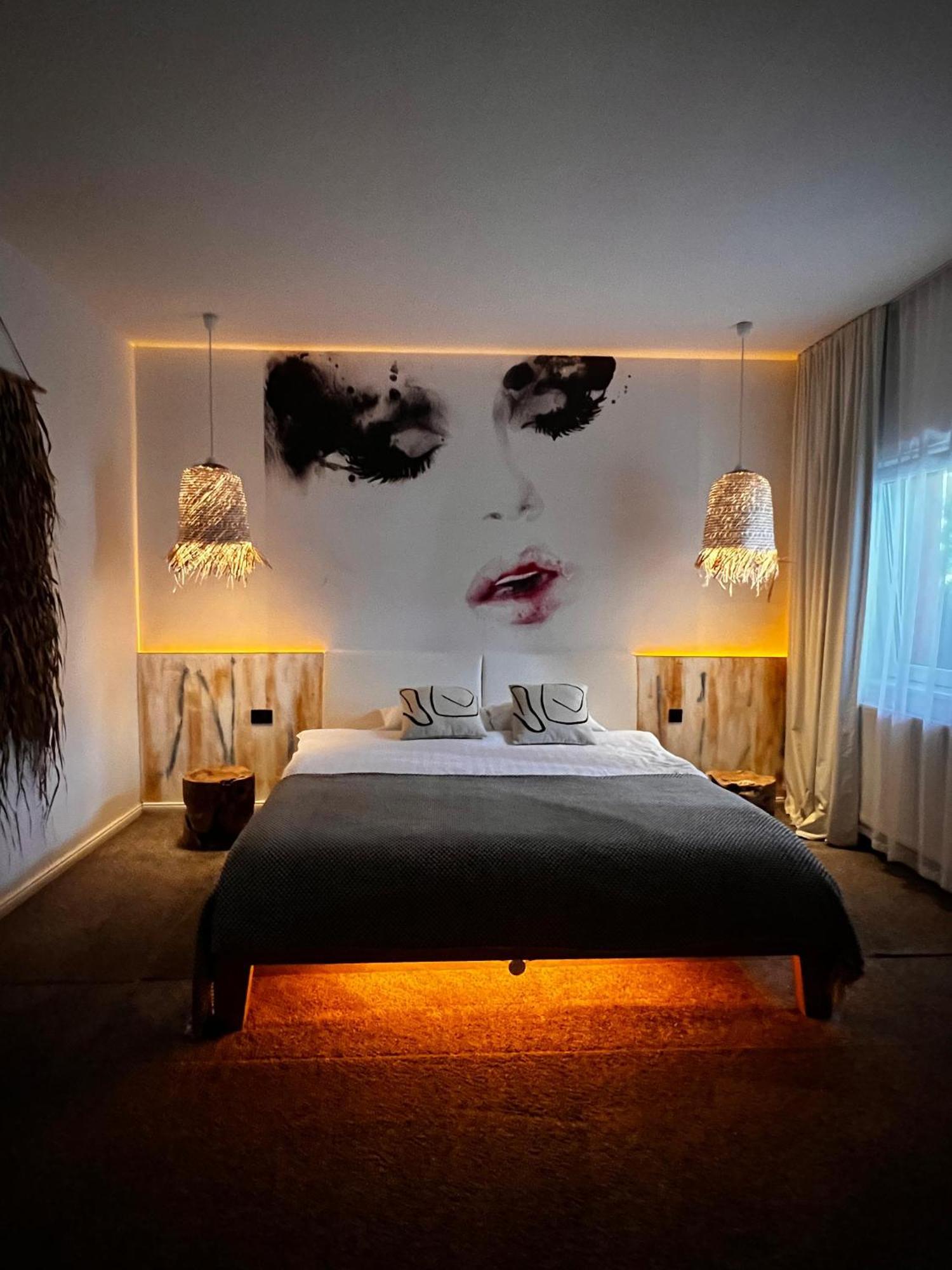 Shard Boutique Hotel-Adult Only ブラショフ エクステリア 写真